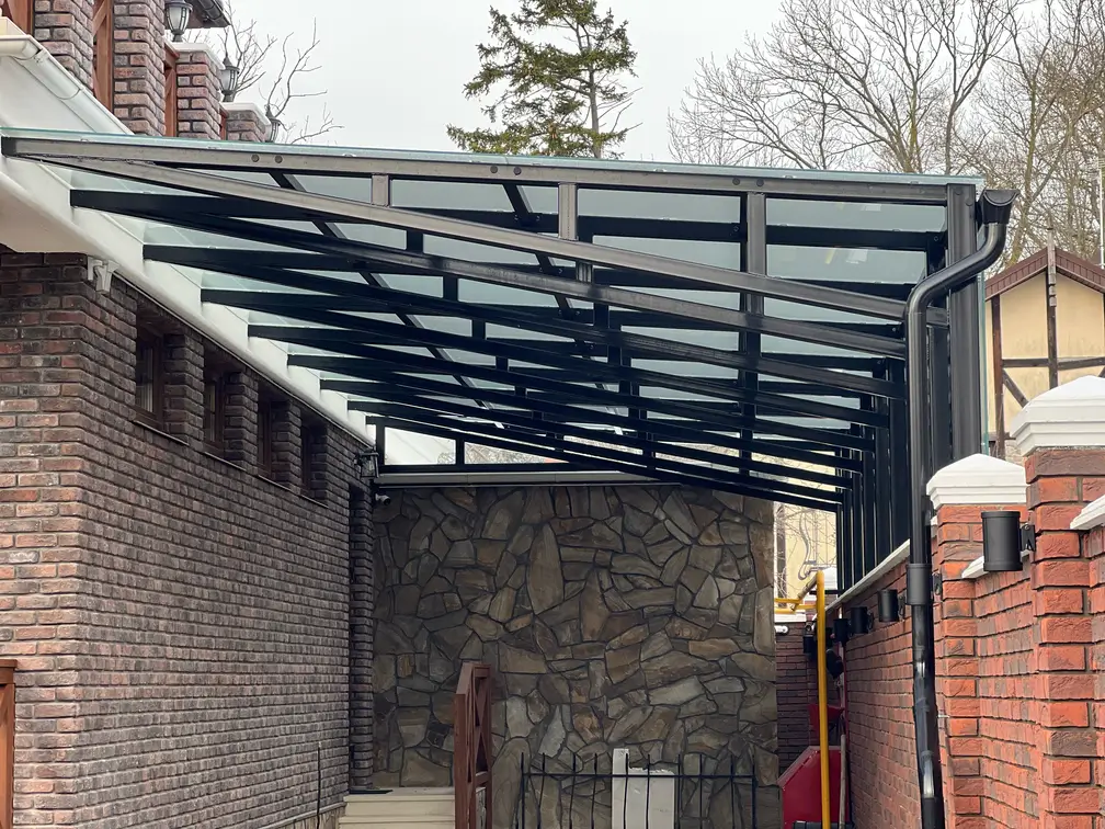 Навесные сооружения и зоны отдыха