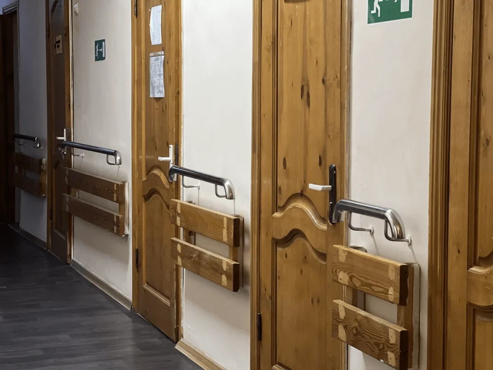 Ограждения, перила, поручни