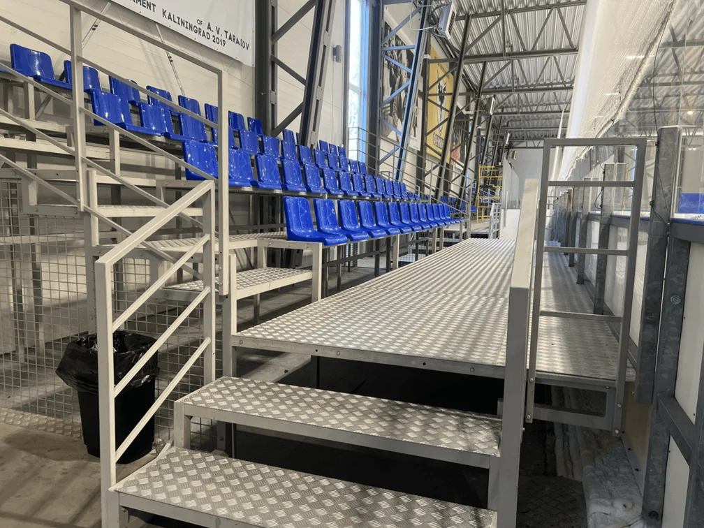 Трибуны и фанзоны 3