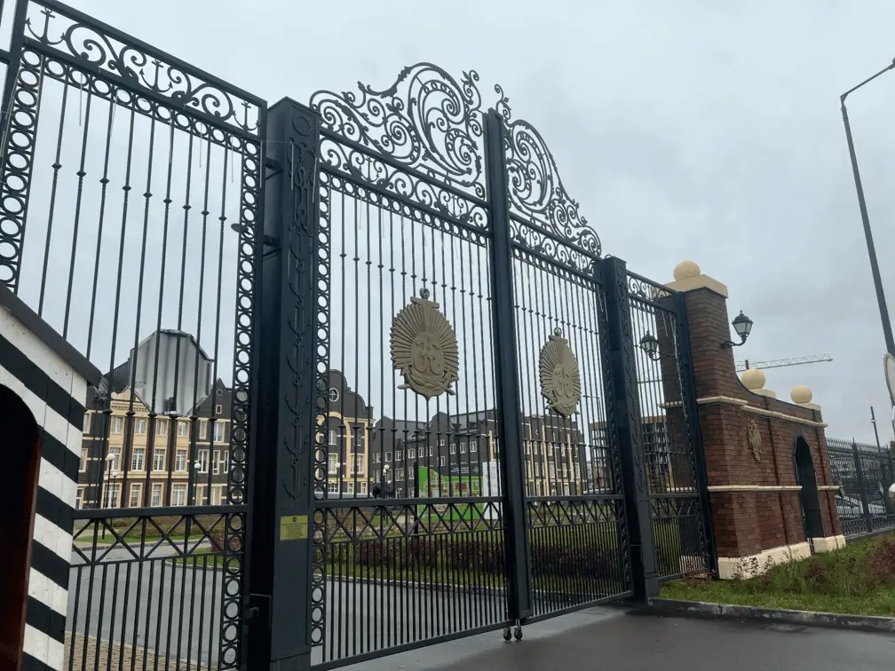 Ограждения Нахимовского училища