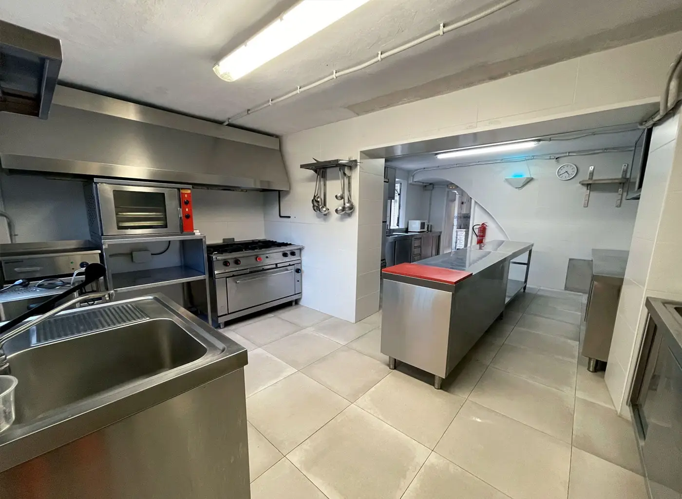 Полки из нержавеющей стали 6