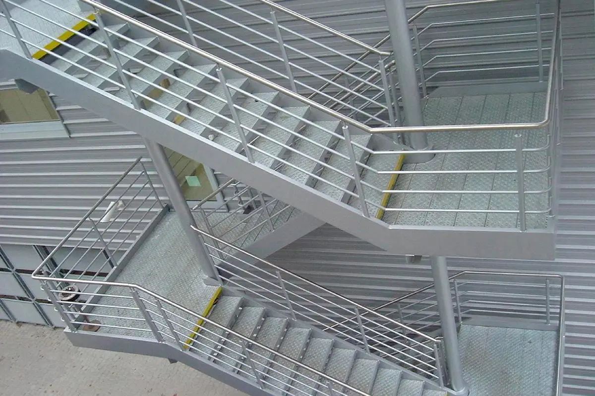 Пожарные лестницы 1