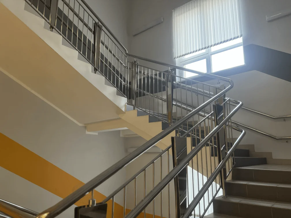 Лестничные ограждения из нержавеющей стали